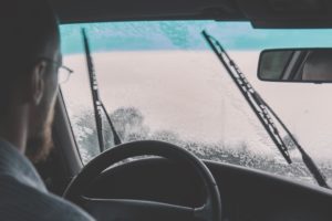 Windshield-wipers-water